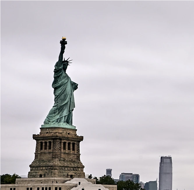 Extreme Close-Up - img