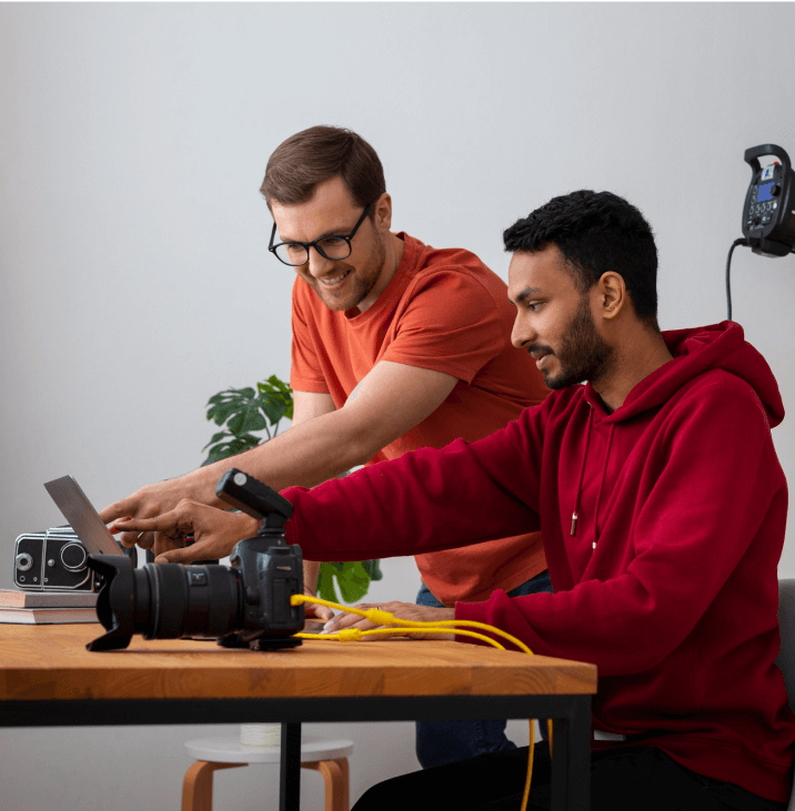 Keeping Curricula Updated with Trends