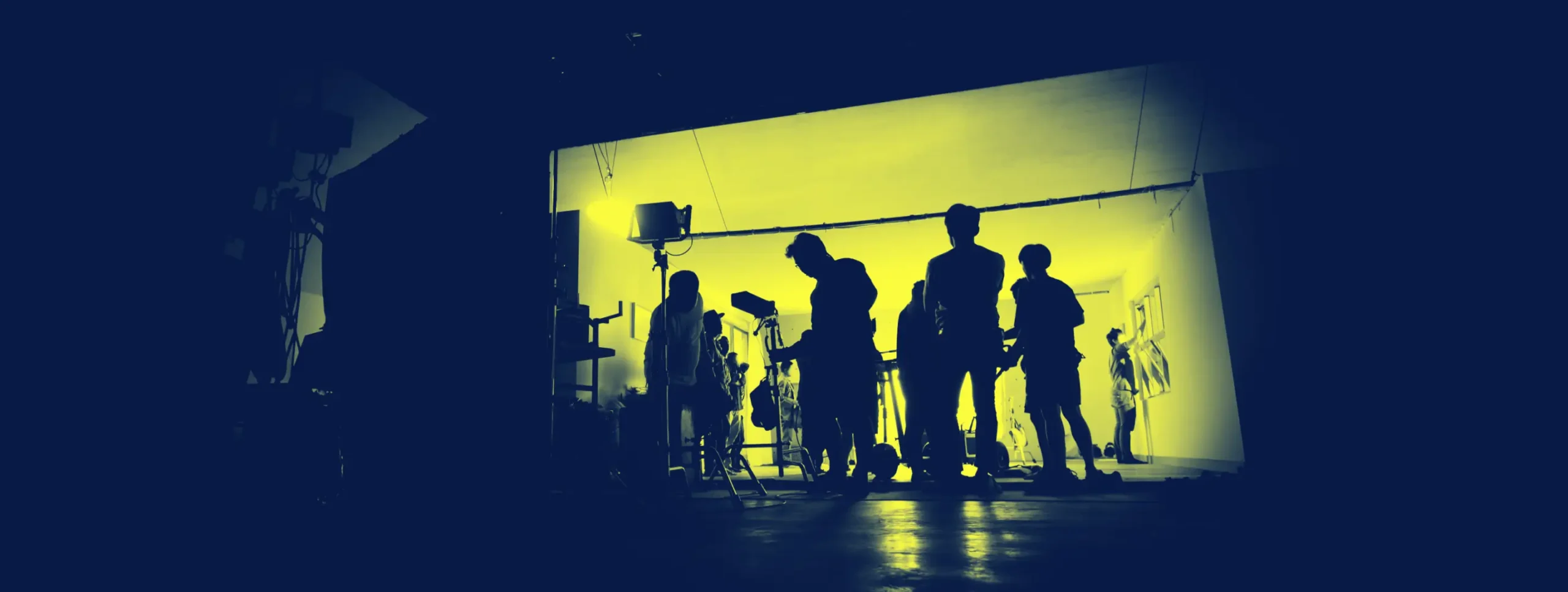 lighting-set-filming-movie