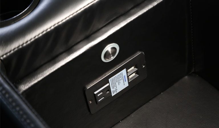 recliner with usb charging port